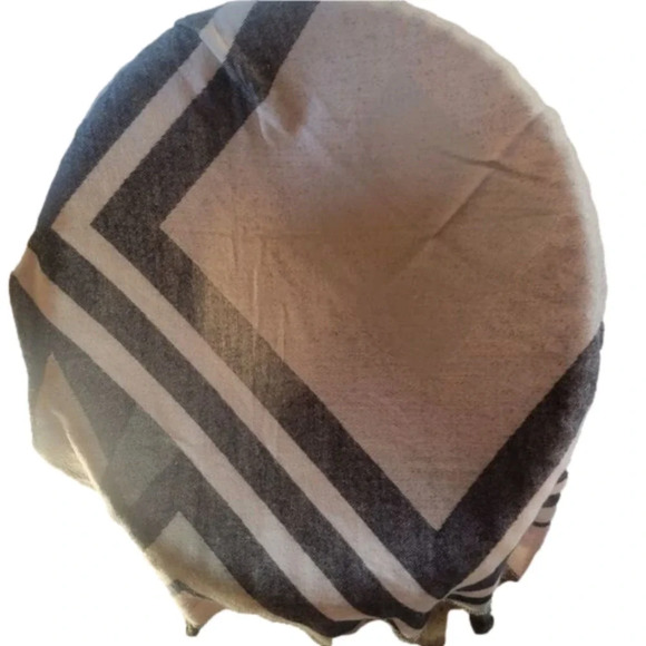 BLANKET scarf - Picture 2 of 3